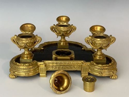LOUIS XV STYLE ORMOLU ENCRIER BY EUGENE HAZART - ADDITIONAL PHOTO 3