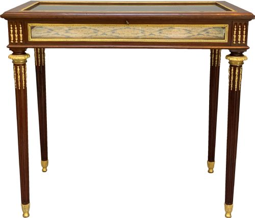 FRENCH MAHOGANY ORMOLU MOUNTED BIJOUTERIE TABLE VITRINE IN LOUIS XVI STYLE - ADDITIONAL PHOTO 4
