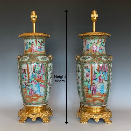 PAIR OF 19TH CENTURY CHINESE PORCELAIN ORMOLU TABLE LAMPS - ADDITIONAL PHOTO 1