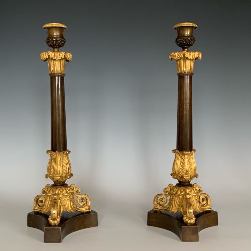 ANTIQUE PAIR OF FRENCH CHARLES X PATINATED GILT BRONZE CANDLESTICKS - ADDITIONAL PHOTO 2