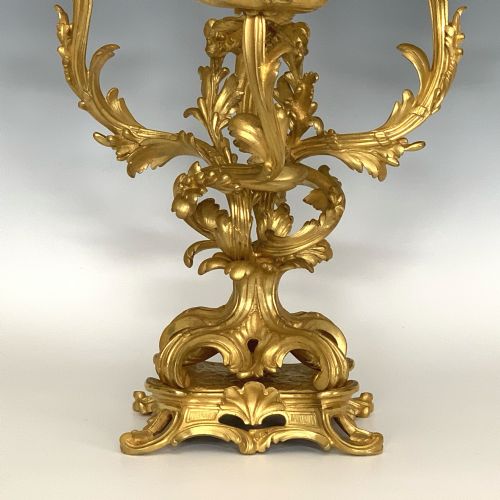 ANTIQUE PAIR OF FRENCH LOUIS XV STYLE ORMOLU CANDELABRA - ADDITIONAL PHOTO 4