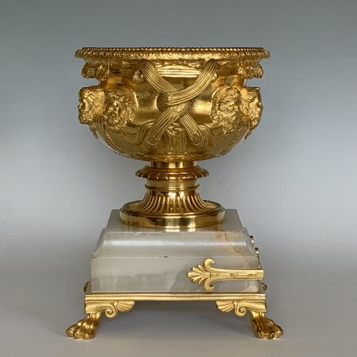 FINE PAIR OF ORMOLU ONYX ALBANI VASES BY GEORGES SERVANT - ADDITIONAL PHOTO 5