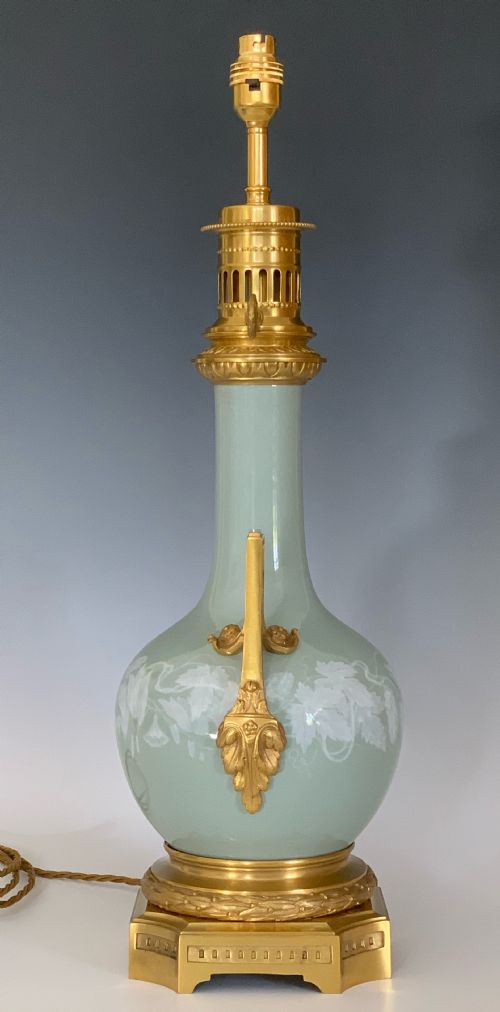 FRENCH PATESURPATE PORCELAIN LAMP - ADDITIONAL PHOTO 2