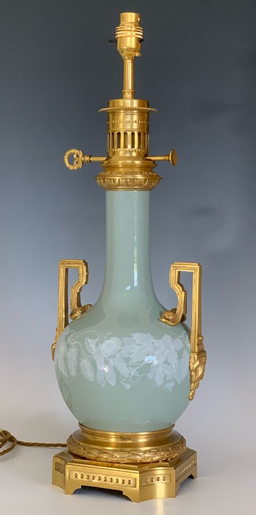 FRENCH PATESURPATE PORCELAIN LAMP - ADDITIONAL PHOTO 3