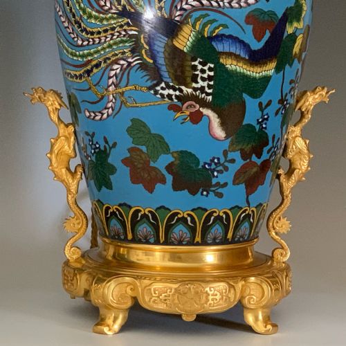 A PAIR OF JAPANESE ENAMEL VASES TABLE LAMPS - ADDITIONAL PHOTO 3