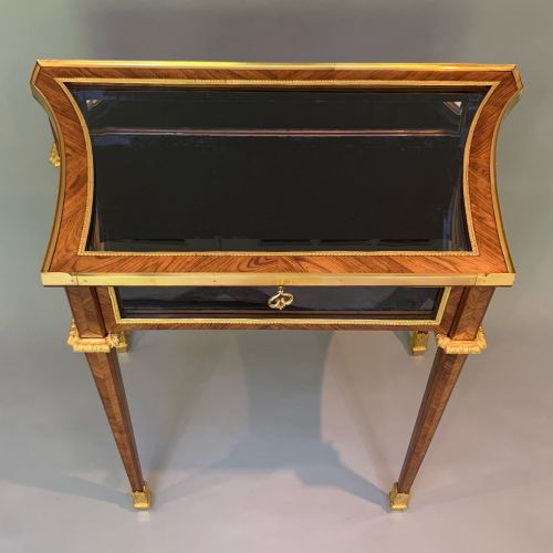 FRENCH KINGWOOD ORMOLU MOUNTED TABLE DISPLAY CABINET BIJOUTERIE - ADDITIONAL PHOTO 2