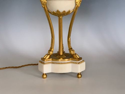 PAIR OF 19TH CENTURY ORMOLU MARBLE FRENCH TABLE LAMPS - ADDITIONAL PHOTO 4