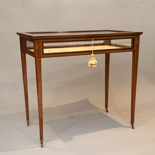 MARQUETRY INLAID SATINWOOD BIJOUTERIE DISPLAY TABLE BY EDWARDS ROBERTS - ADDITIONAL PHOTO 6