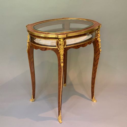 FRENCH KINGWOOD ORMOLU MOUNTED OVAL DISPLAY TABLE BIJOUTERIE - ADDITIONAL PHOTO 6