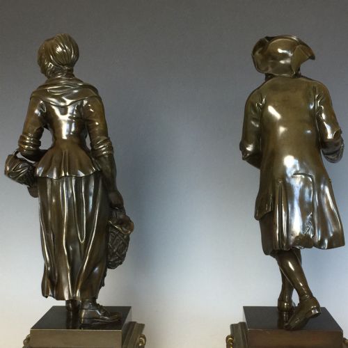 ANTIQUE PAIR OF BRONZE PEASANTS IN LOUIS XV STYLE - ADDITIONAL PHOTO 5