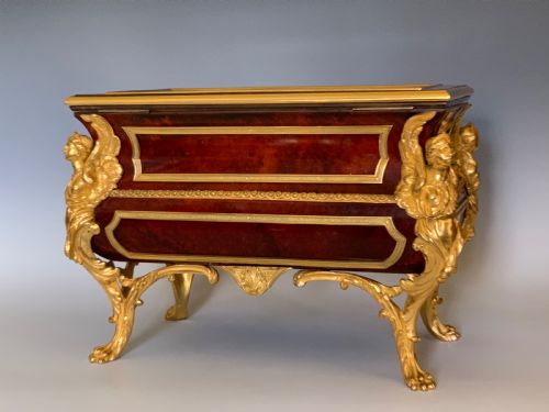 ANTIQUE ORMOLU TORTOISESHELL CASKET BIJOUTERIE AFTER ANDRE CHARLES BOULLE - ADDITIONAL PHOTO 4