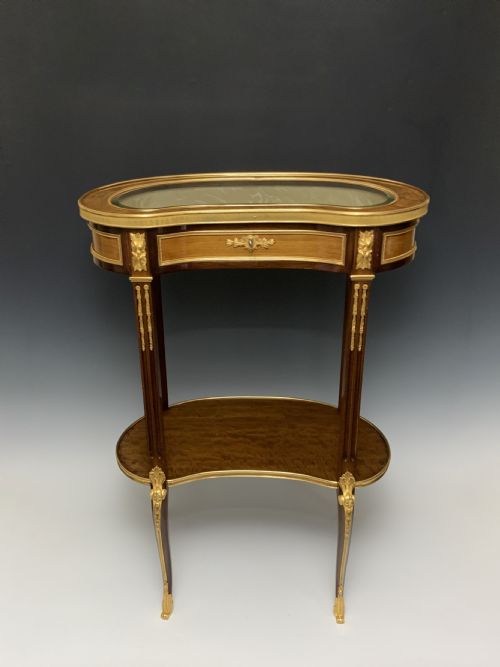 VICTORIAN ORMOLU MOUNTED BIJOUTERIE TABLE VITRINE - ADDITIONAL PHOTO 1