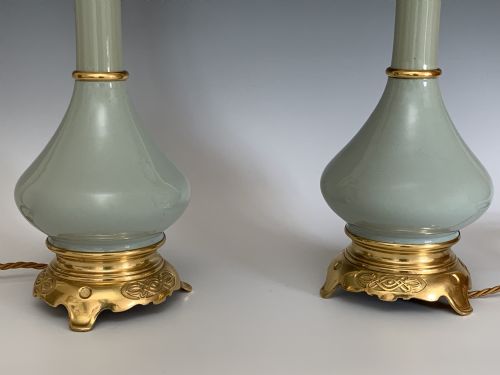 PAIR OF ORMOLU MOUNTED CELADON TABLE LAMPS - ADDITIONAL PHOTO 3