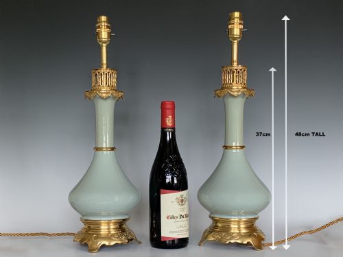 PAIR OF ORMOLU MOUNTED CELADON TABLE LAMPS - ADDITIONAL PHOTO 4