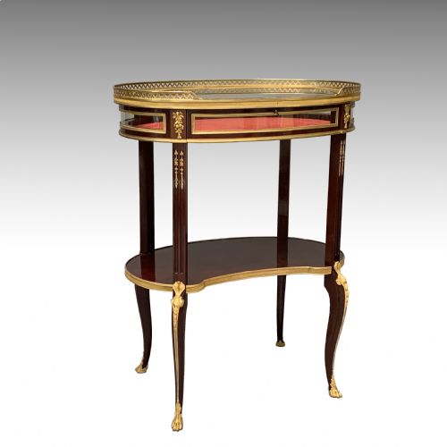 french mahogany ormolu mounted table display bijouterie attributed linke - CATEGORY: ANTIQUE TABLES - DATED 1890