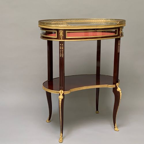 FRENCH MAHOGANY ORMOLU MOUNTED TABLE DISPLAY BIJOUTERIE ATTRIBUTED LINKE - ADDITIONAL PHOTO 5