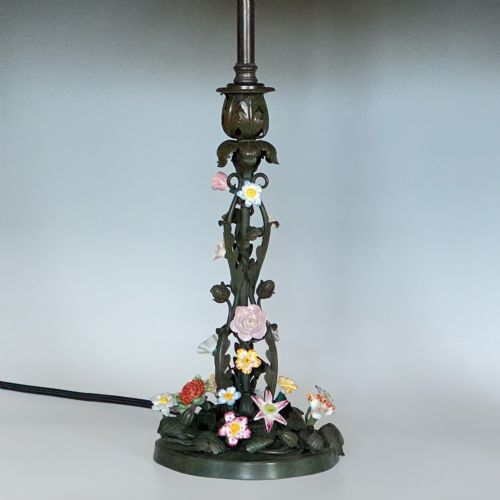 PAIR OF PORCELAIN MOUNTED BRONZE TABLE LAMPS - ADDITIONAL PHOTO 1