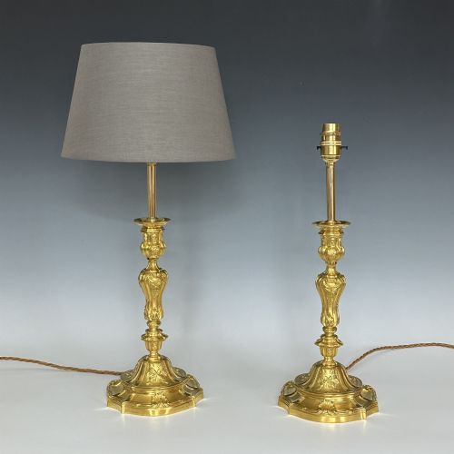 ORMOLU PAIR OF LOUIS XV STYLE TABLE LAMP CANDLESTICKS - ADDITIONAL PHOTO 1