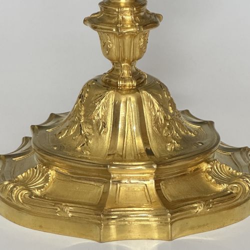 ORMOLU PAIR OF LOUIS XV STYLE TABLE LAMP CANDLESTICKS - ADDITIONAL PHOTO 4