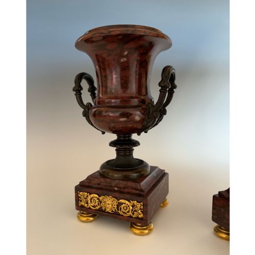ANTIQUE PAIR OF BRONZE MOUNTED MARBLE URNS - ADDITIONAL PHOTO 5