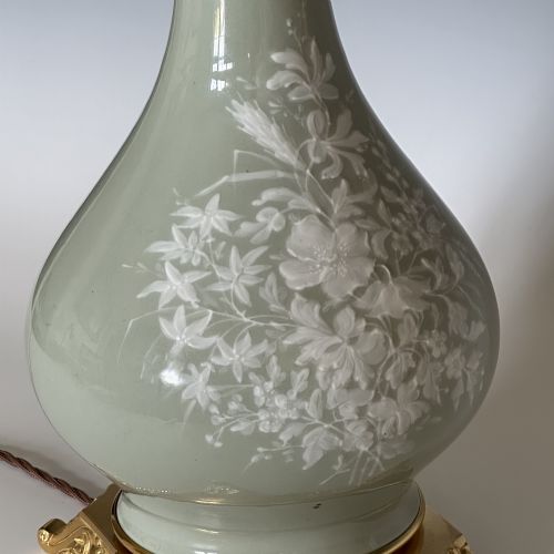 FRENCH ORMOLU MOUNTED CELADON PORCELAIN TABLE LAMP - ADDITIONAL PHOTO 8