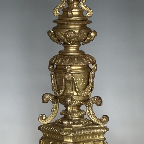 FIVE 18TH CENTURY VENETIAN GILT BRONZE CANDLESTICKS - ADDITIONAL PHOTO 4