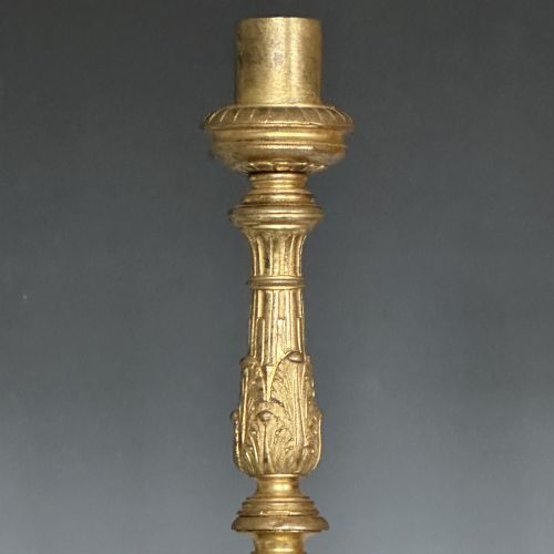 FIVE 18TH CENTURY VENETIAN GILT BRONZE CANDLESTICKS - ADDITIONAL PHOTO 8
