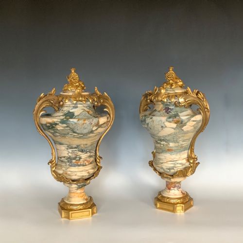 FINE PAIR LOUIS XV STYLE 19TH CENTURY MARBLE GILT BRONZE MOUNTED URNS - ADDITIONAL PHOTO 4