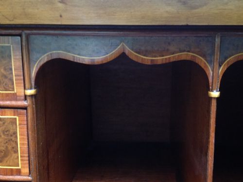 HEPPLEWHITE PERIOD FIGURED YEW WOOD CYLINDER BUREAU - ADDITIONAL PHOTO 12