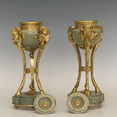 LOUIS XVI STYLE ORMOLU MOUNTED MARBLE CASSOLETTES - ADDITIONAL PHOTO 1