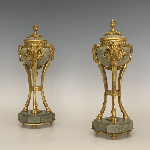 LOUIS XVI STYLE ORMOLU MOUNTED MARBLE CASSOLETTES - ADDITIONAL PHOTO 3