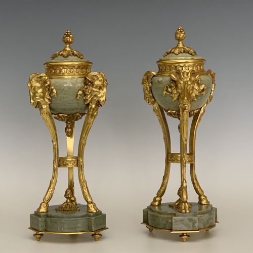 LOUIS XVI STYLE ORMOLU MOUNTED MARBLE CASSOLETTES - ADDITIONAL PHOTO 4