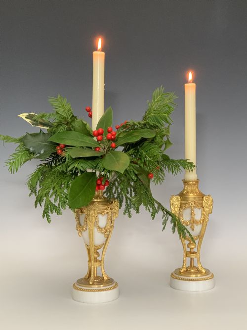 LOUIS XVI STYLE PAIR OF ORMOLU MARBLE CASSOLETTES - ADDITIONAL PHOTO 1