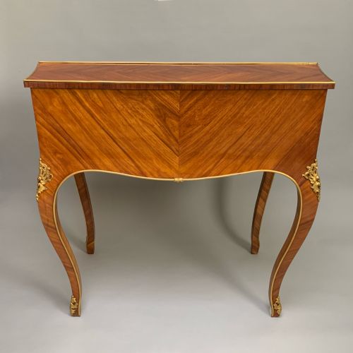 NAPOLEON III TULIPWOOD ORMOLU MOUNTED BUREAU - ADDITIONAL PHOTO 6