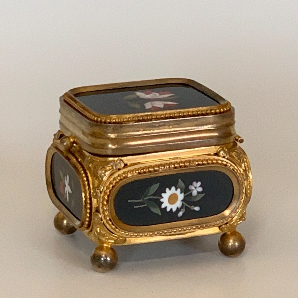 Florentine Pietra Dura Casket of Small Size View VIII