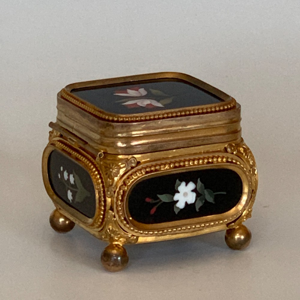 Florentine Pietra Dura Casket of Small Size View X