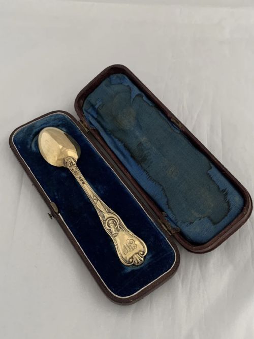 STERLING SILVER SPOON 1918 LONDON STAG HUNT PATTERN ANTIQUE CHRISTENING SPOON - ADDITIONAL PHOTO 1