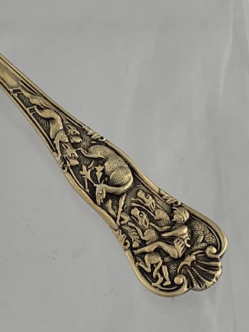 STERLING SILVER SPOON 1918 LONDON STAG HUNT PATTERN ANTIQUE CHRISTENING SPOON - ADDITIONAL PHOTO 7