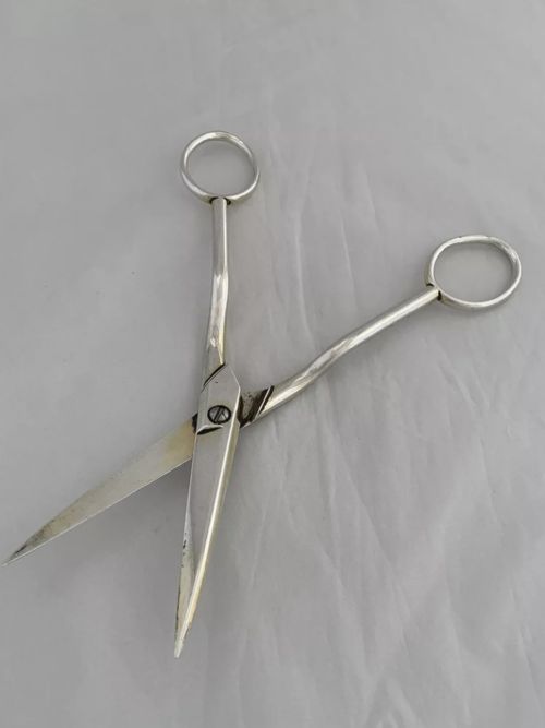 GEORGIAN STERLING SILVER GRAPE SCISSORS 1806 LONDON GRAPE SHEARS ANTIQUE SILVER - ADDITIONAL PHOTO 2