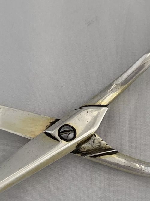 GEORGIAN STERLING SILVER GRAPE SCISSORS 1806 LONDON GRAPE SHEARS ANTIQUE SILVER - ADDITIONAL PHOTO 9