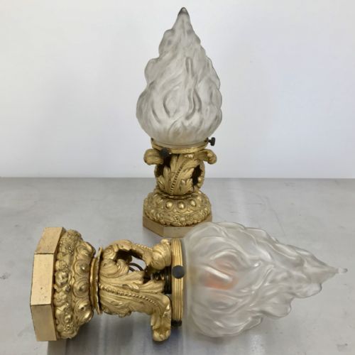 PAIR OF HIGH QUALITY FRENCH GILT BRONZE TABLE LAMPS - ADDITIONAL PHOTO 6