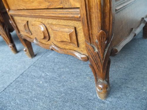 PAIR OF FRENCH OAK BEDSIDE CABINETS - ADDITIONAL PHOTO 4