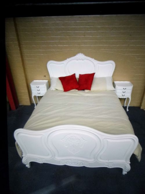 french kingsize bed in farrow and ball paint - CATEGORY: ANTIQUE BEDS - DATED 1900