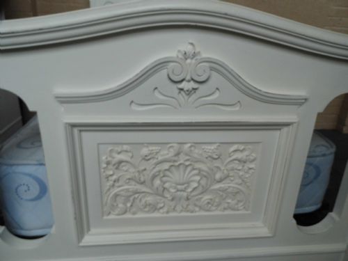 PAINTED CARVED SINLGE BED - ADDITIONAL PHOTO 1