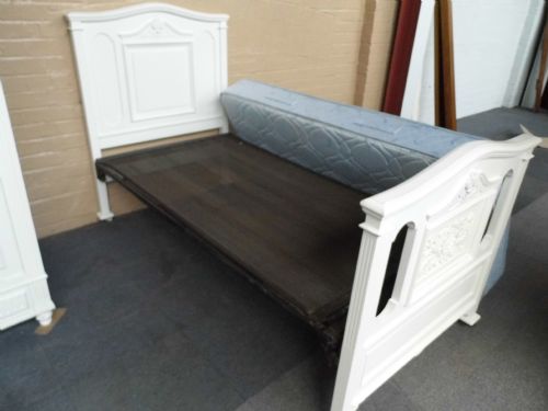 PAINTED CARVED SINLGE BED - ADDITIONAL PHOTO 4