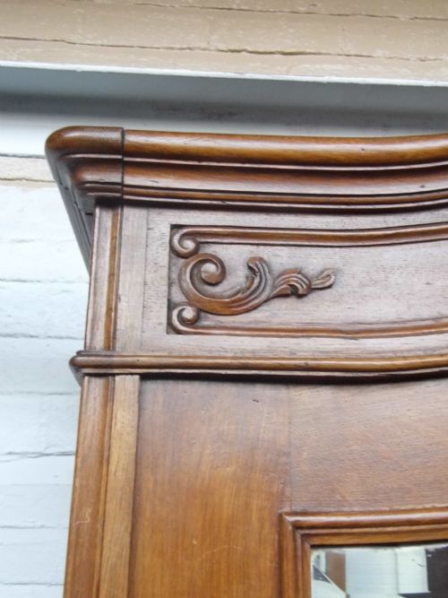 LARGE OAK FRENCH ARMOIRE - ADDITIONAL PHOTO 4