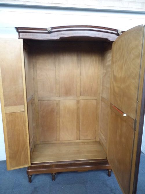 LARGE MAHOGANY FRENCH ARMOIRE - ADDITIONAL PHOTO 5