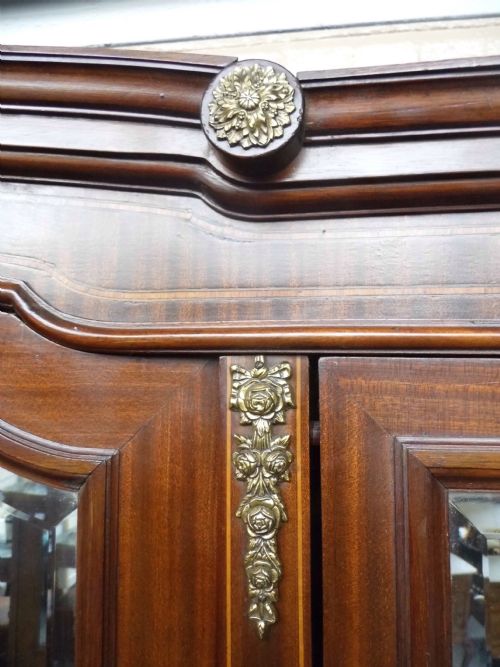 LARGE MAHOGANY FRENCH ARMOIRE - ADDITIONAL PHOTO 4