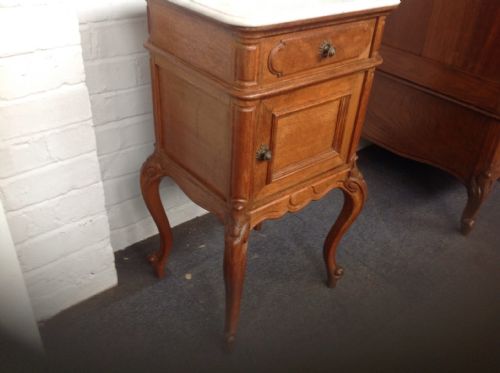 PAIR OF FRENCH BEDSIDE CABINETS - ADDITIONAL PHOTO 4