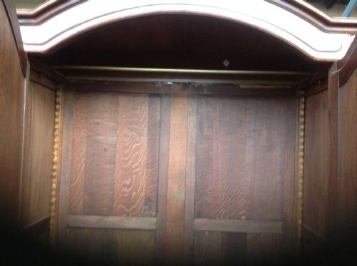LARGE OAK FRENCH ARMOIRE - ADDITIONAL PHOTO 7